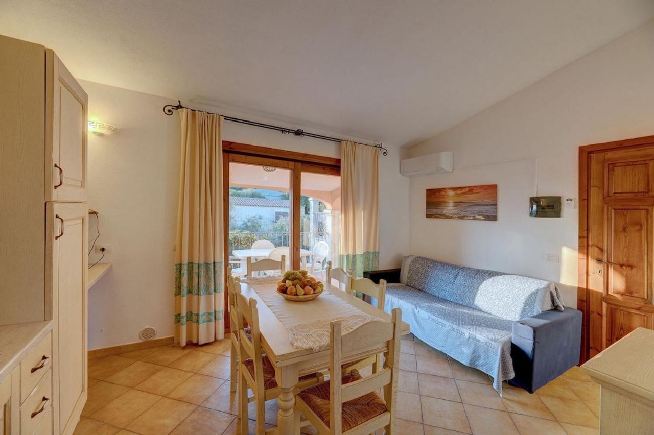 Residence Con Piscina A Badesi, Appartamenti Con Wifi E A.C ภายนอก รูปภาพ